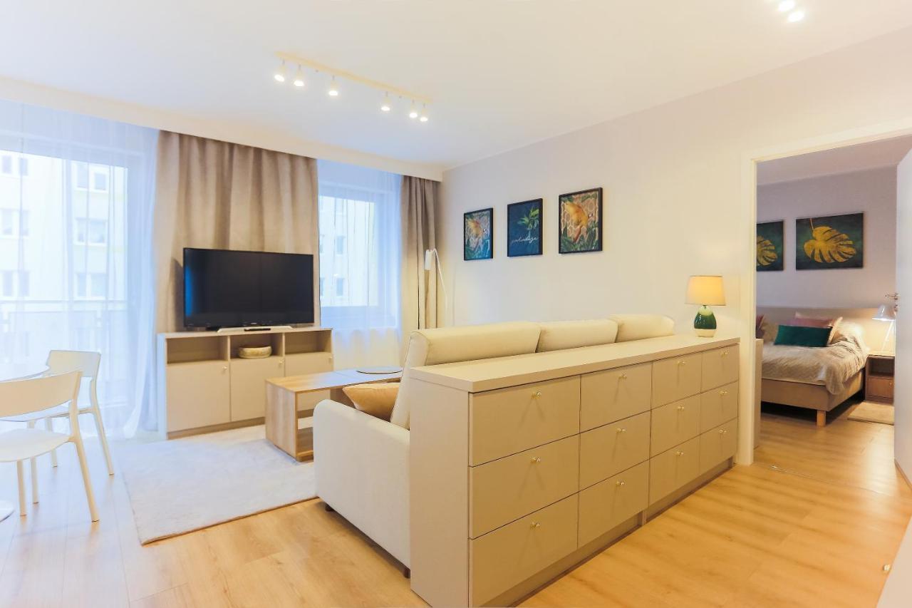 Apartment - Kwartal Rozy Wiatrow Ii *